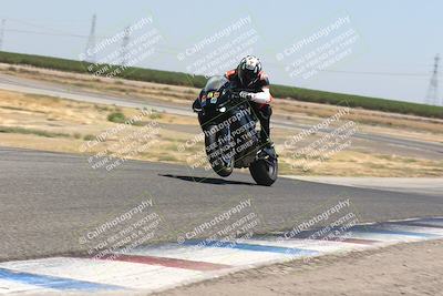 media/Aug-04-2024-TrackDaz (Sun) [[e1ff0814b6]]/Group B/1220pm (Wheelie Bump)/